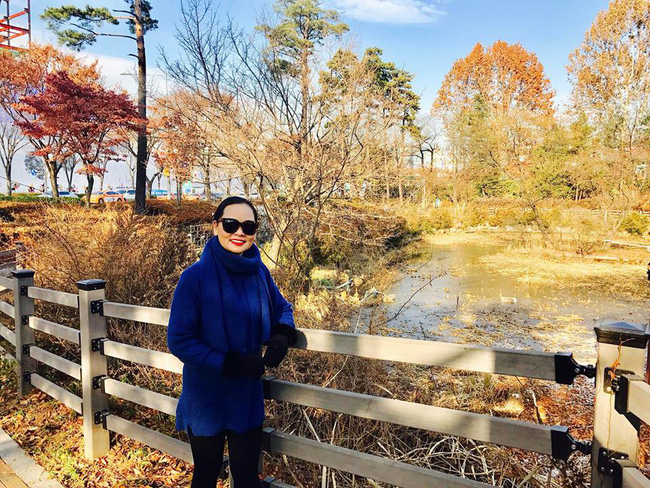 Người mẹ xinh đẹp ít ai biết của Ly Kute: Nhan sắc vượt thời gian, lấn át cả con gái trong những bức ảnh chụp chung-8