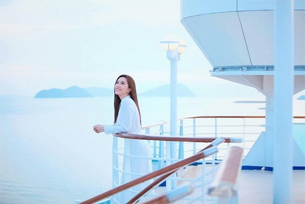 Bảo Thy khoe nhan sắc rạng rỡ với sắc trắng tinh khôi-7