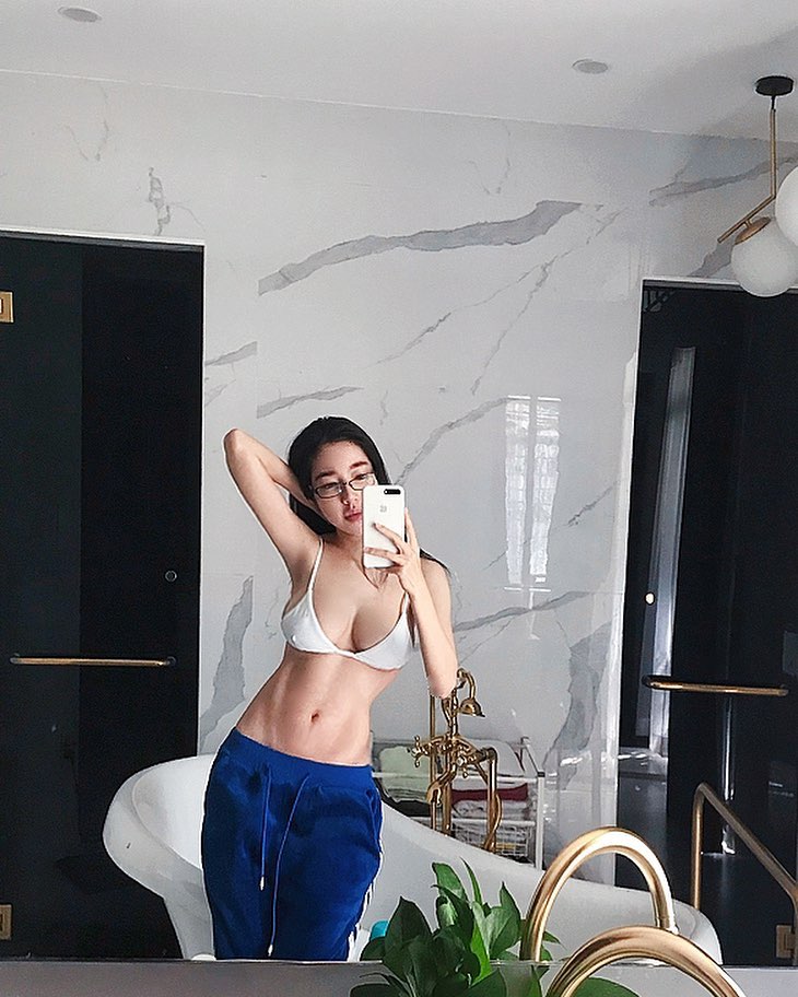 THẬT GIẢ LẪN LỘN: Fan hoang mang trước vòng 1 lúc căng phồng lúc chảy xệ của Elly Trần-4