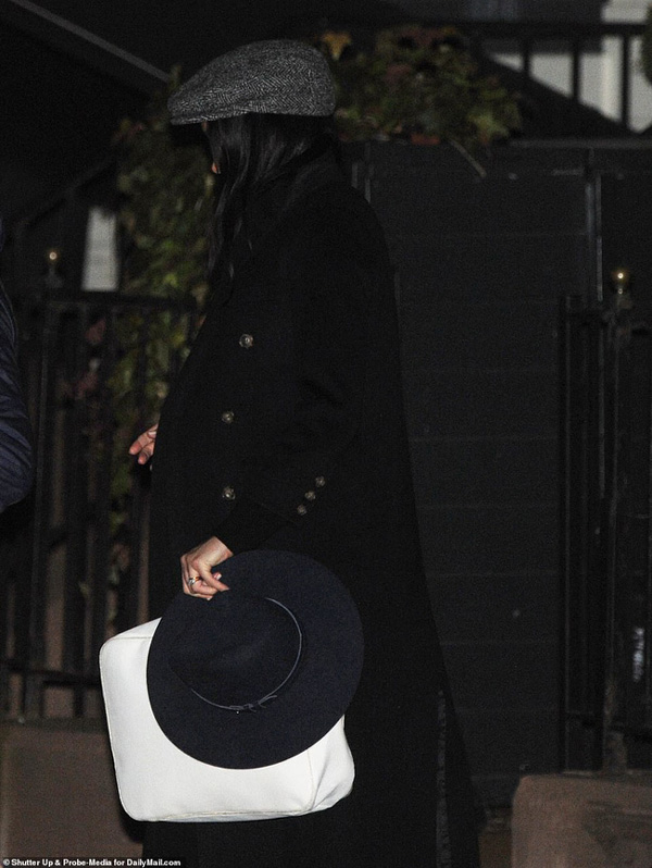 Meghan bị chỉ trích khi phá vỡ quy tắc, một mình bí mật bay tới Mỹ để làm điều hoang phí chưa từng thấy ở nàng dâu hoàng gia nào-2