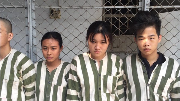 Giọt nước mắt muộn màng của 2 nữ sinh viên khi cùng bạn trai dàn cảnh mua hàng online để trấn lột, cướp tài sản ở Sài Gòn-3