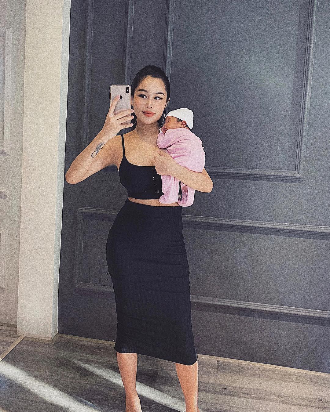 Sự thật về bức ảnh Phạm Hương khoe khoảnh khắc hạnh phúc khi mang thai rồi vội vàng xóa đi đang được lan truyền trên MXH-4