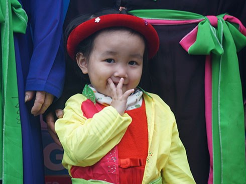 Thu hàng triệu đồng mỗi ngày nhờ cho thuê trang phục ở hội Lim