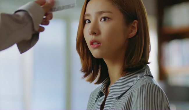 Vào phòng lấy đồ, tôi bắt quả tang mẹ chồng đang lén lút làm việc này khiến tôi muốn yên phận cũng không được-1