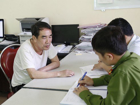 Vụ chồng giết vợ rồi tự tử: Cãi nhau chuyện ngày bay ra nước ngoài, chồng cứa cổ vợ