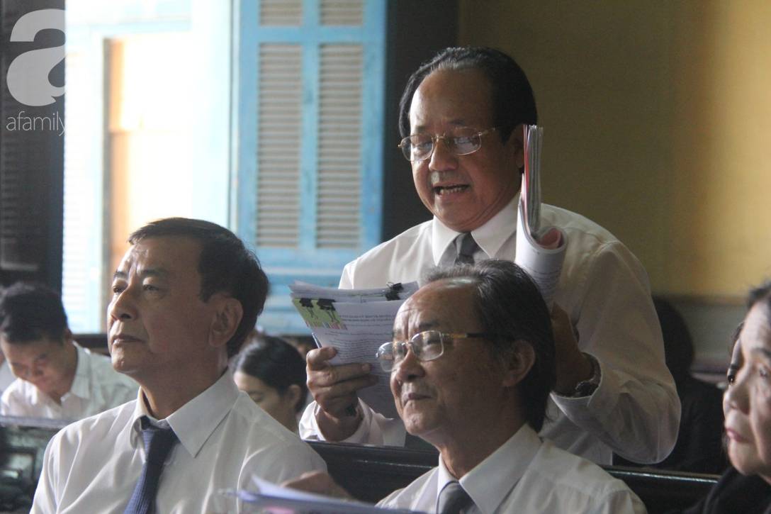 Ông Đặng Lê Nguyên Vũ nói với vợ: Không ai giành giật cái gì cả, mình đã sai rồi, đừng làm tổn thương các con-13