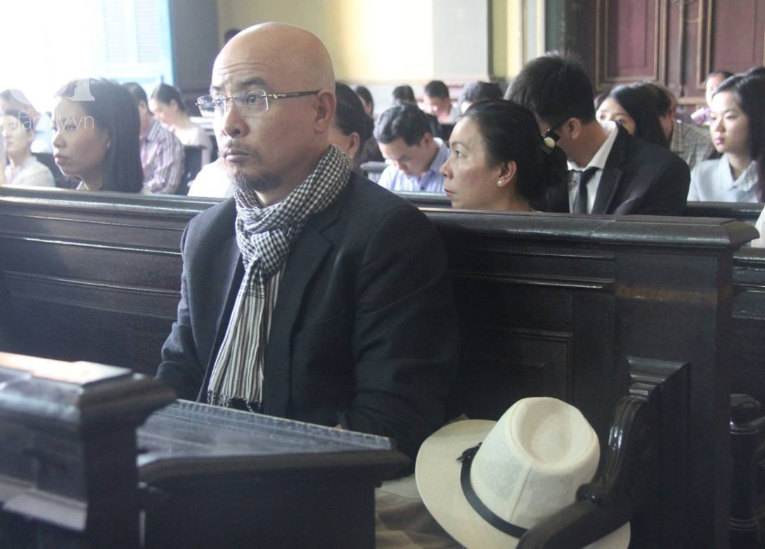 Ông Đặng Lê Nguyên Vũ nói với vợ: Không ai giành giật cái gì cả, mình đã sai rồi, đừng làm tổn thương các con-16