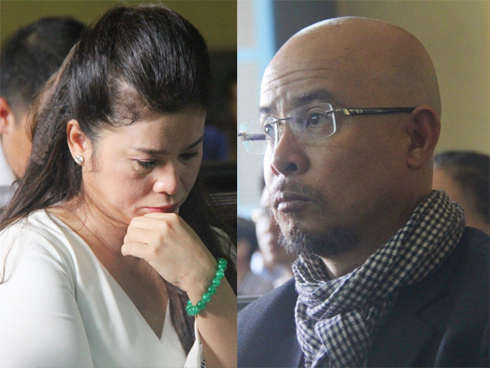 Bịt mặt, đeo kính đen đập phá ô tô tại trạm thu phí Bắc Hải Vân-2