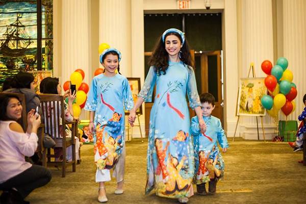 Hoa hậu Ngọc Hân mang áo dài sang New York diễn cho kiều bào-5