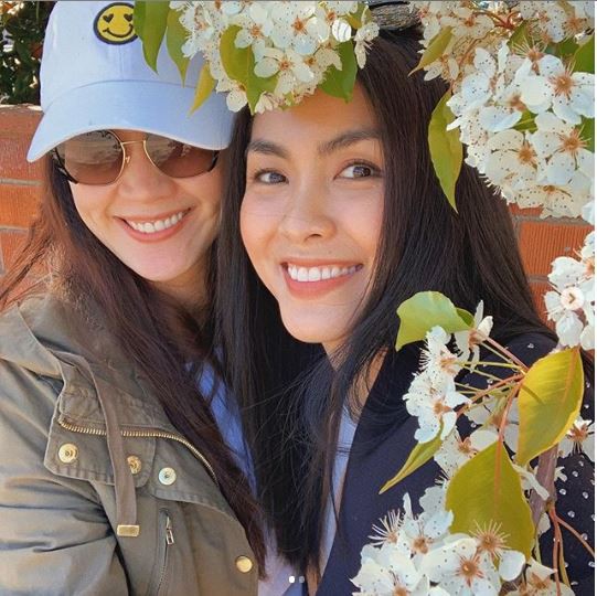 Tăng Thanh Hà khoe ảnh sang Mỹ chăm Thân Thúy Hà sinh con gái, cư dân mạng bất ngờ bình luận điều này-1