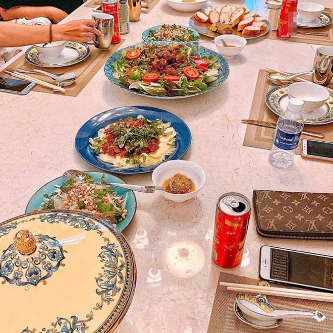 Nổi tiếng đảm đang nhưng cô dâu triệu đô Lan Khuê vẫn từng bị chê nấu tệ thế này-7