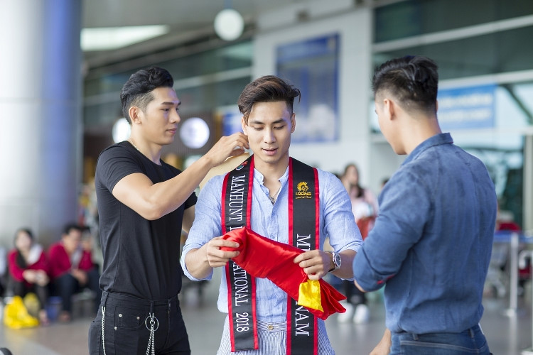 Giấc mộng hào quang và cạm bẫy tình dục đồng tính ở showbiz Việt-3