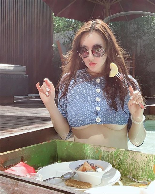 Cuộc sống của mỹ nữ được ông trùm phim 18+ cưng nhất màn ảnh-2