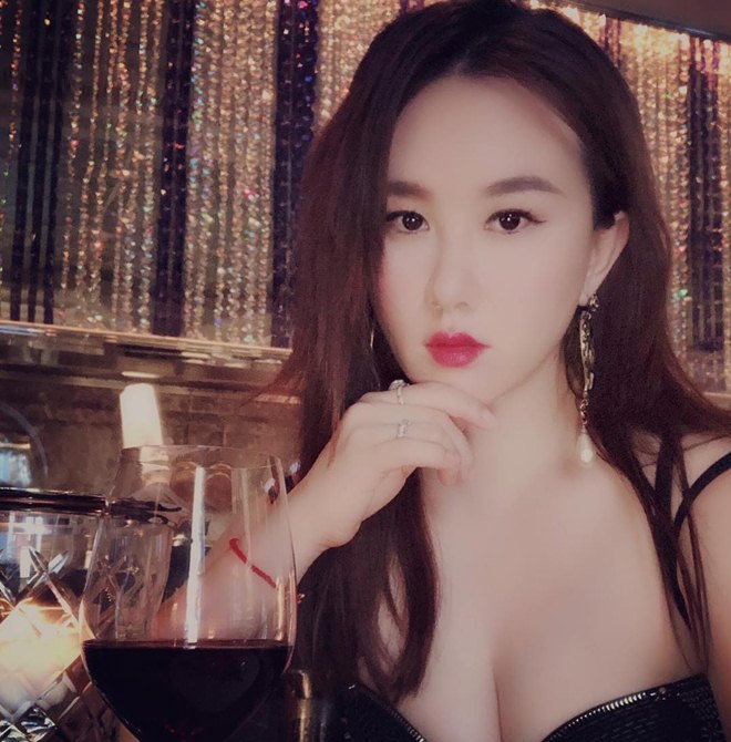 Cuộc sống của mỹ nữ được ông trùm phim 18+ cưng nhất màn ảnh-6