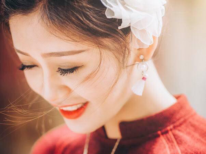 Cô giáo thực tập bỗng nổi như cồn vì bức ảnh chụp lén xinh đẹp-2