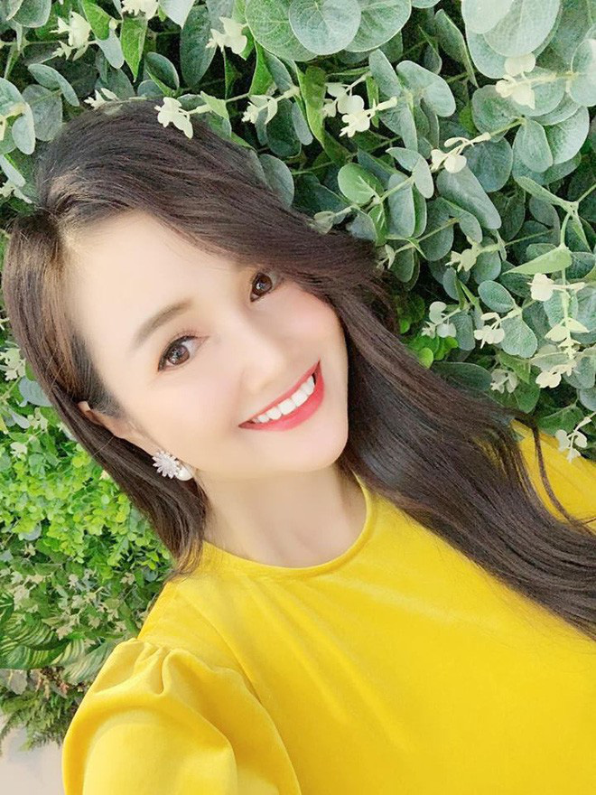 Dàn chị gái cực phẩm của sao Vbiz: Người U50, người yên bề gia thất vẫn xinh đẹp rạng ngời-6