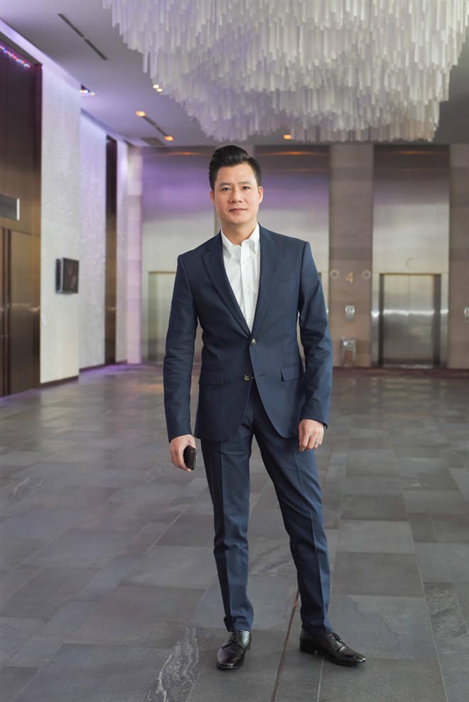 Cuộc sống độc thân, giàu có của Quang Dũng: Đi xe hơi tiền tỷ, ở biệt thự đắt đỏ tại Mỹ-1