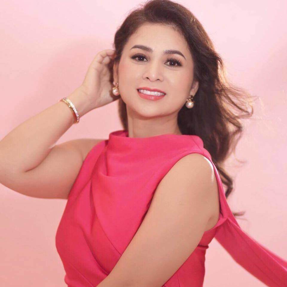 Bà Lê Hoàng Diệp Thảo chia sẻ lời cay đắng sau phiên toà ly hôn sáng 20/2-1