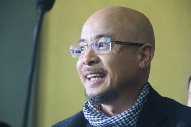 Mẹ ông Đặng Lê Nguyên Vũ: Vợ chồng không còn tình cũng còn nghĩa, có ai mà đưa chồng đi nhà thương điên đâu-10