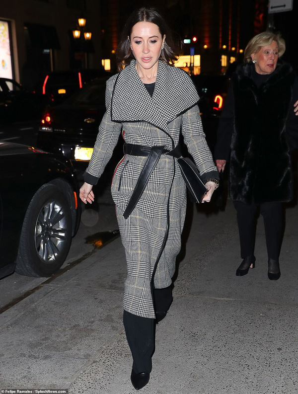 Vắng chồng, bà bầu Meghan tiệc tùng liên tục chỉ trong một đêm tại những nơi xa hoa bậc nhất khiến cư dân mạng phẫn nộ-7