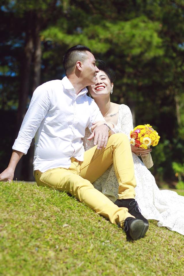 Loạt khoảnh khắc lãng mạn như chụp ảnh cưới của cặp đôi Mạnh Hùng - Hoàng Linh-12