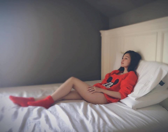 Loạt ảnh gợi cảm ở tuổi U40 của Hiền Thục vẫn đủ sức chặt đẹp hàng loạt mỹ nhân showbiz-18