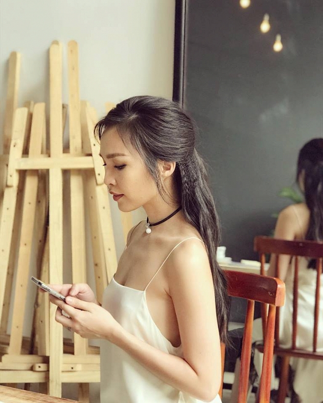 Loạt ảnh gợi cảm ở tuổi U40 của Hiền Thục vẫn đủ sức chặt đẹp hàng loạt mỹ nhân showbiz-7