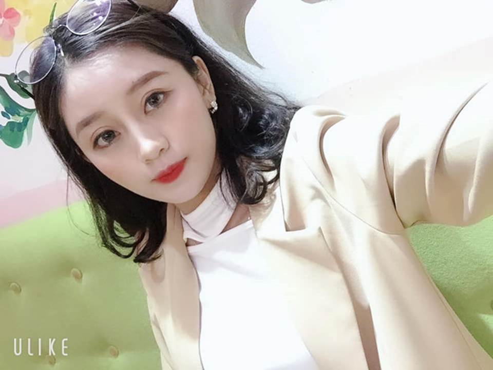 Cô giáo Lịch Sử bị học sinh chụp lén, đăng ảnh lên mạng vì xinh đẹp-5