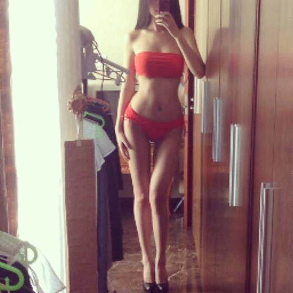 Sở hữu vòng 3 gần 1 mét, Mai Phương Thúy nhiều lần khoe dáng nóng bỏng nghẹt thở với bikini-10