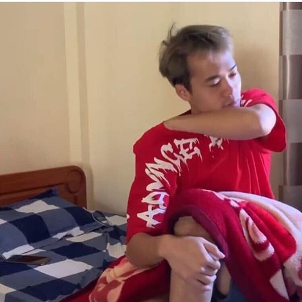 Xót xa hình ảnh Văn Toàn phòng không gối chiếc khi xa Công Phượng-3