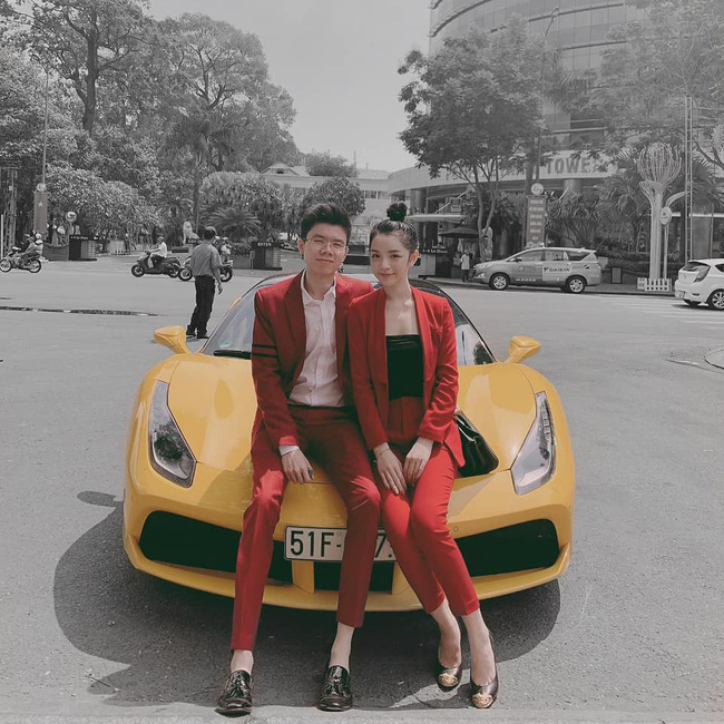 Sang chảnh như em trai Phan Thành và bạn gái: Đã chụp ảnh là chỉ tạo dáng trước siêu xe hoặc check-in ở nhà hàng xịn-2