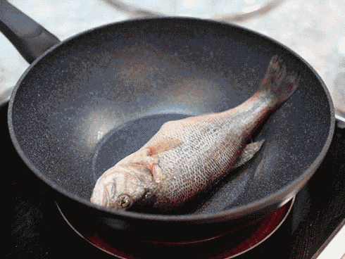 Chỉ cần 1 viên đá lạnh, công việc của các bà nội trợ nhàn gấp 10 lần-5