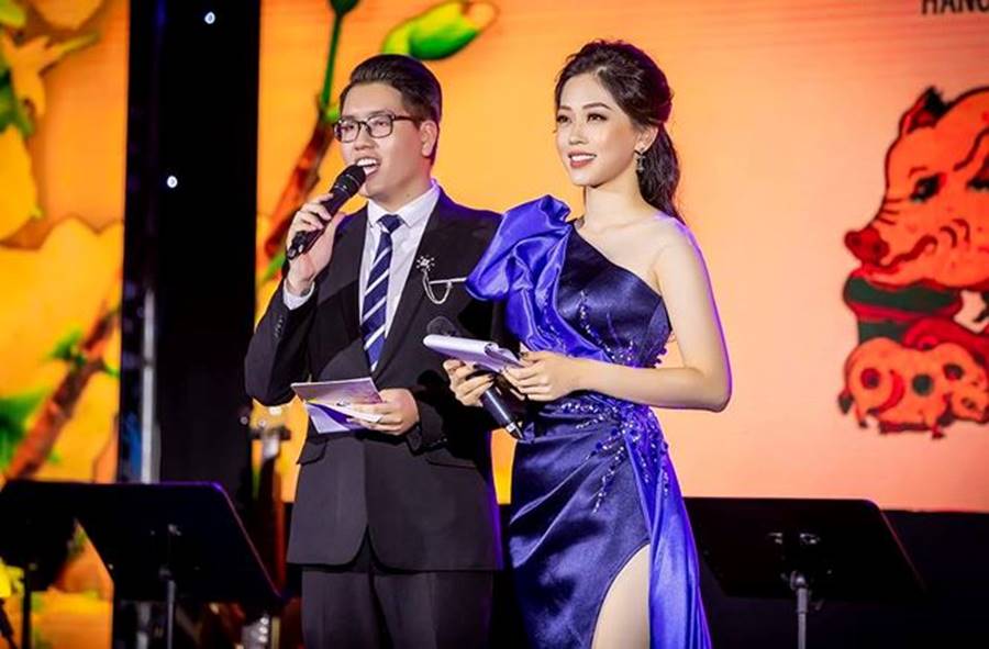 Hoa hậu Tiểu Vy, Á hậu Phương Nga đốn tim fans với váy áo lộng lẫy-5