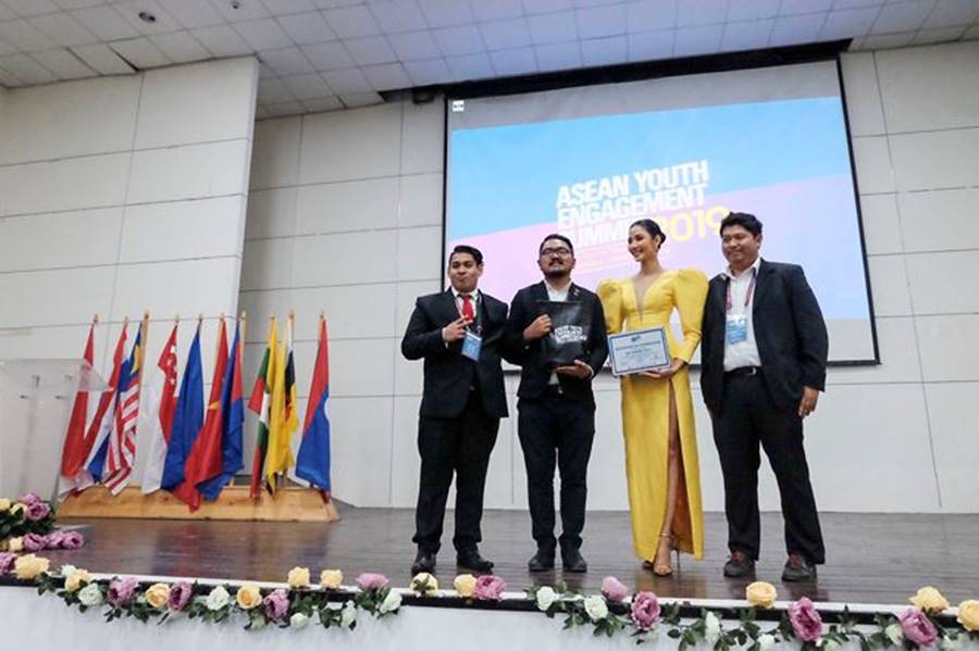 Hoa hậu Tiểu Vy, Á hậu Phương Nga đốn tim fans với váy áo lộng lẫy-7