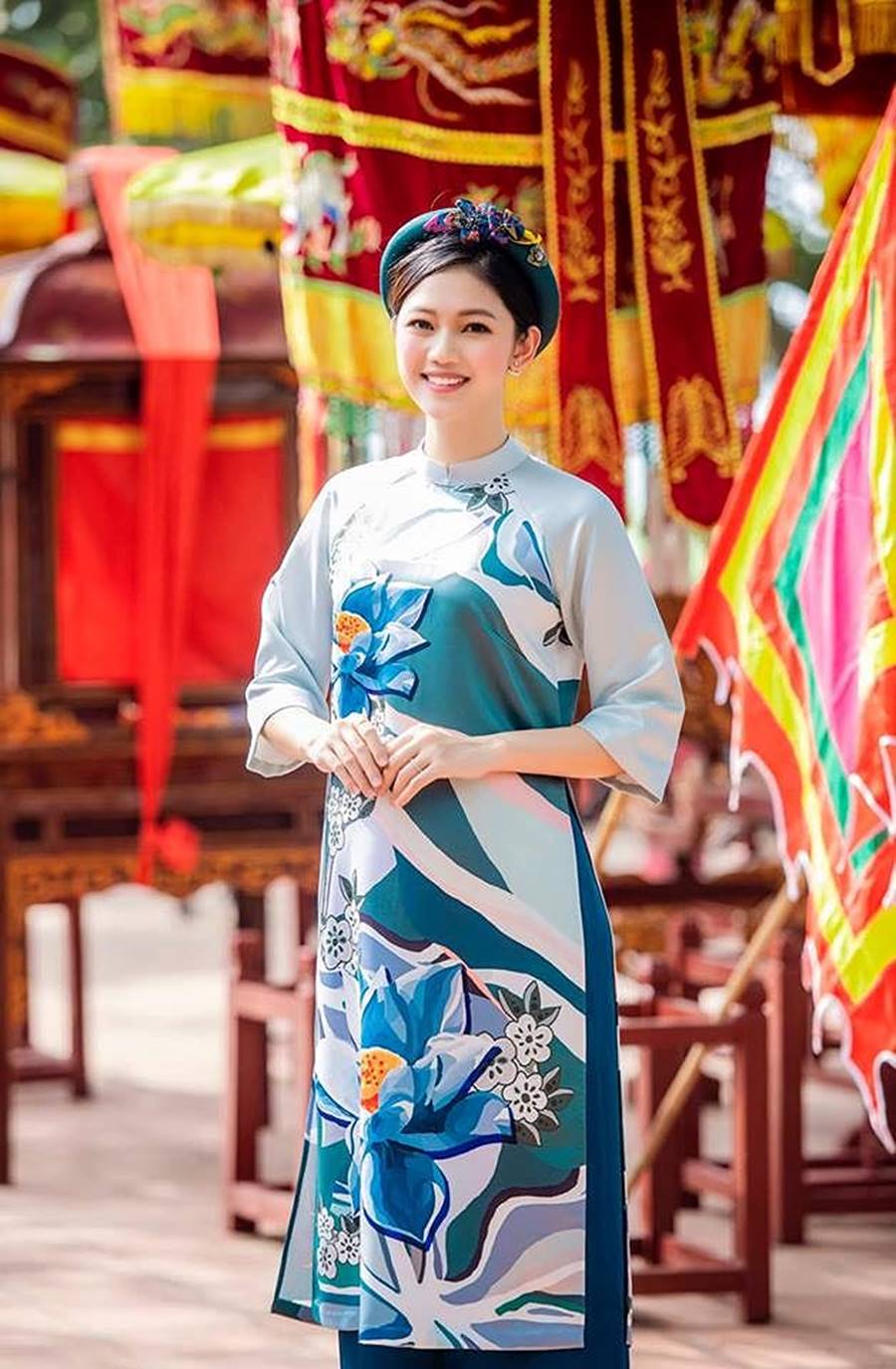 Hoa hậu Tiểu Vy, Á hậu Phương Nga đốn tim fans với váy áo lộng lẫy-9