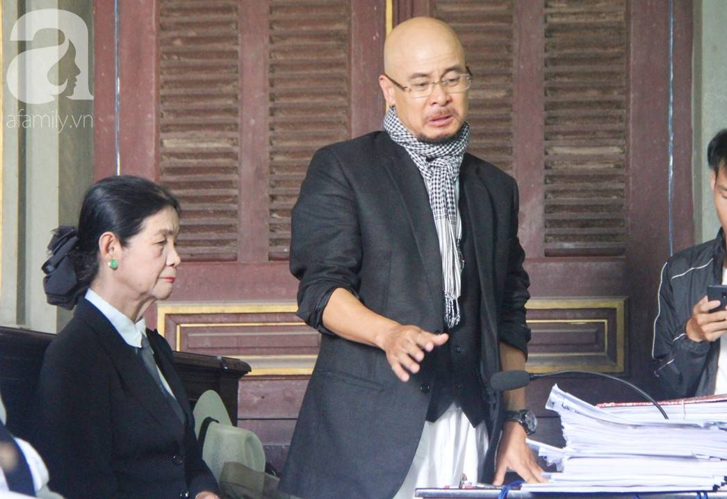 Cảm xúc trái ngược của bà Lê Hoàng Diệp Thảo và ông Đặng Lê Nguyên Vũ trong suốt 2 ngày xử ly hôn, phân chia tài sản-12