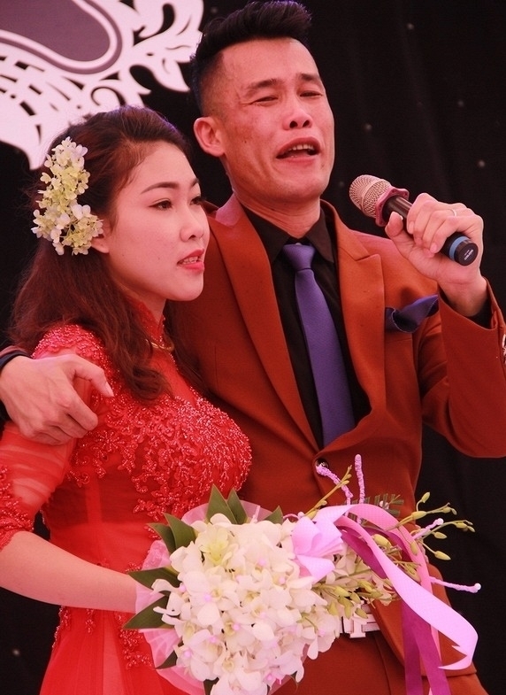 Đây chính là nam danh hài trắc trở tình duyên nhất showbiz Việt, thay vợ như thay áo-5
