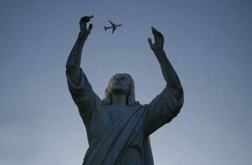 Những khoảnh khắc trùng hợp bất ngờ ngàn năm mới có một, phải may mắn hơn cả trúng số độc đắc bạn mới có thể chụp lại được-6