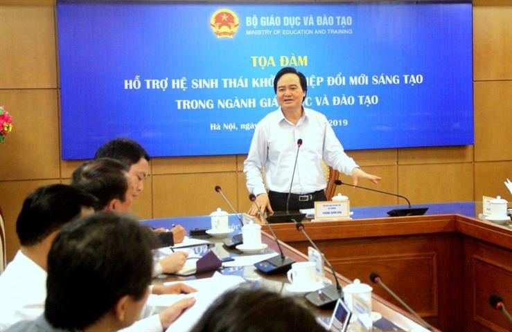 Bố mẹ mong con học giỏi, có tấm bằng đại học rồi cũng chỉ đi làm thuê-1