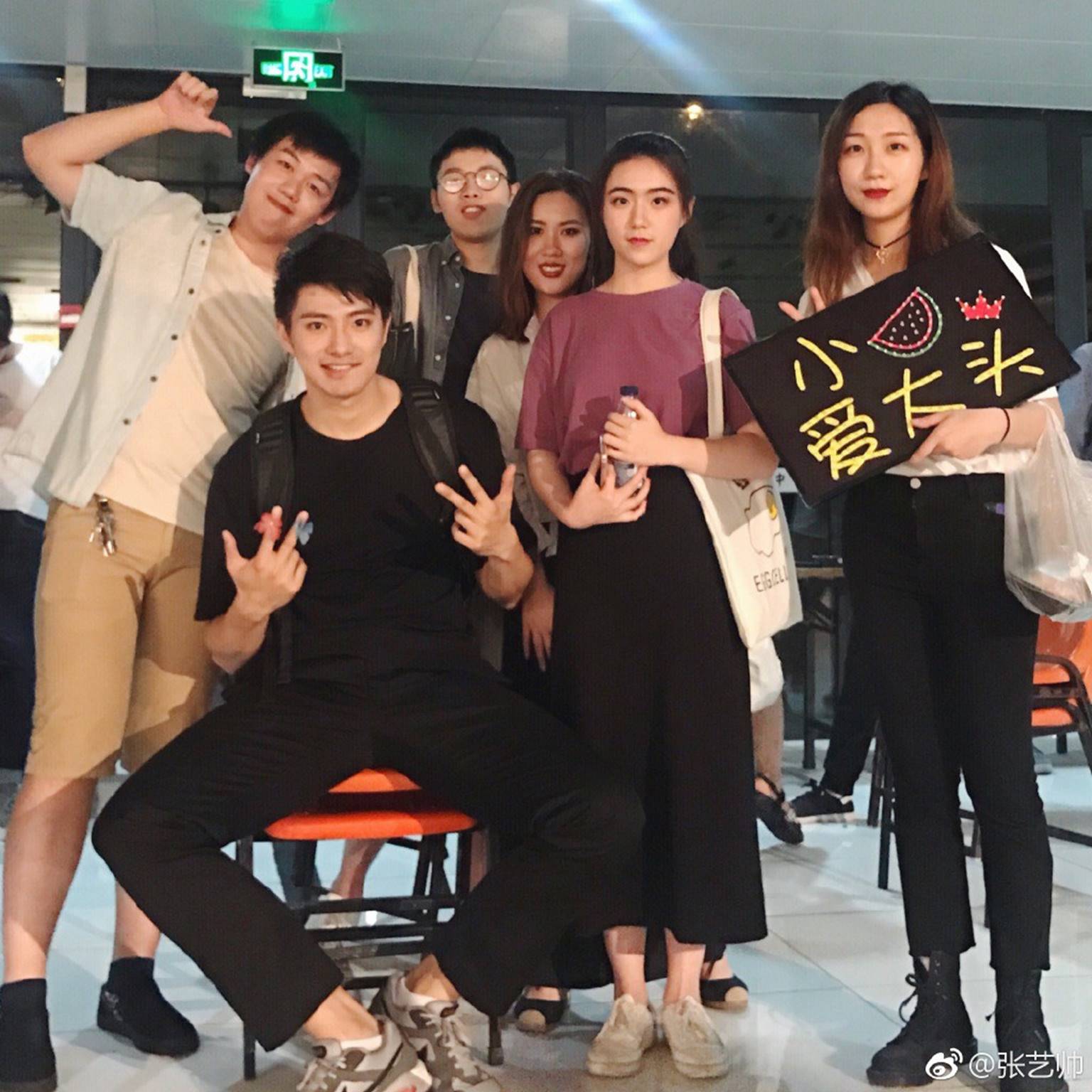 Xuất hiện nam thần toán học cao 1m96 trong chương trình Bộ não siêu việt khiến chị em thần hồn điên đảo-14