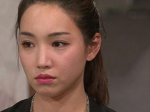 Đọc sớ cúng giải hạn đầu năm của mẹ chồng, tá hỏa khi thấy tên một người