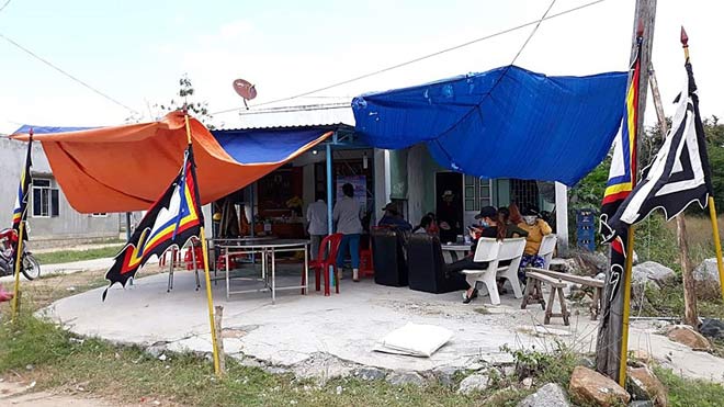 Người phụ nữ chết lõa thể ở bìa rừng: Con trai nhận được điện thoại bảo đi mua hòm-1