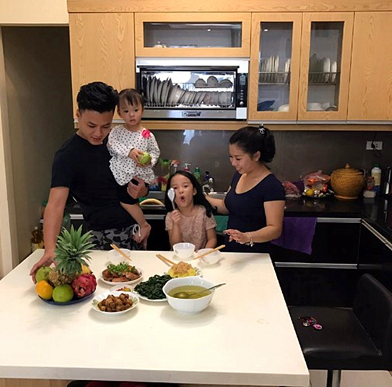 Cơ ngơi hoành tráng với nhà vườn rộng rãi của diễn viên Hồng Đăng-11