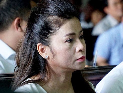 Ngay trước phiên xử, bà Lê Hoàng Diệp Thảo bất ngờ tung bằng chứng, kể lại sự thật lịch sử Trung Nguyên-6