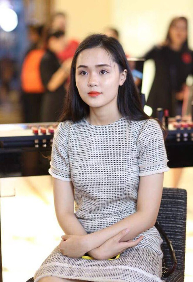 Chỉ đăng 1 bức ảnh selfie, bạn gái Duy Mạnh lại bị chê trách nhà giàu còn muốn moi tiền người yêu và fan, lý do là...-9