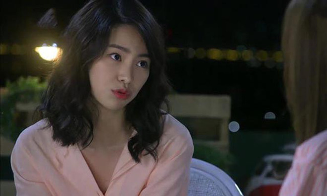 Bị hàng xóm mỉa mai vì làm mẹ đơn thân, tôi chỉ hỏi thăm về chồng chị ý một câu mà khiến chị ngại quá về luôn-1