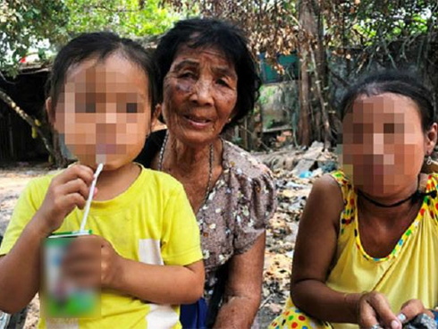 Trước khi bị đâm chết vì nhầm tưởng bắt cóc, người cha đáng thương vẫn cố gượng hỏi: Con tôi đâu?-4