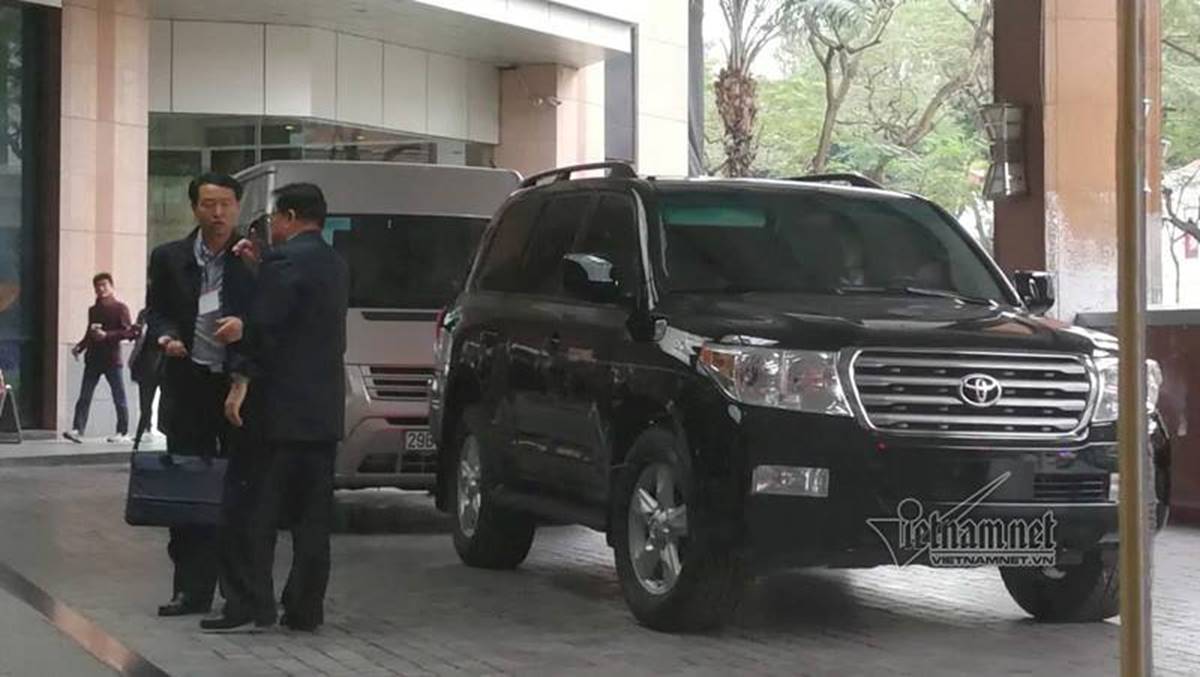 Đoàn tiền trạm Triều Tiên về khách sạn ở Hà Nội-3