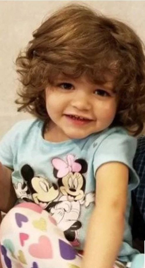 Sững sờ trước thi thể của bé gái 3 tuổi trong tủ quần áo và tội ác man rợ của người cha vô nhân tính-1