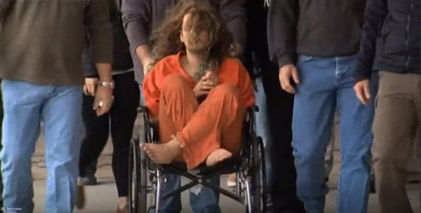 Sững sờ trước thi thể của bé gái 3 tuổi trong tủ quần áo và tội ác man rợ của người cha vô nhân tính-2